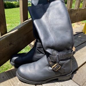 Ugg Shearling lined black tall boots size 8.5